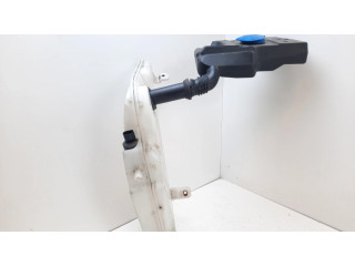 Бачок оконной жидкости