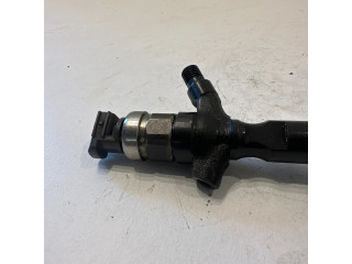 Vstřikovač 2367030320, 12M01634 Toyota Land Cruiser (J120) pro naftový motor 3.0