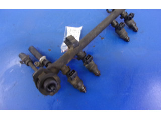 Vstřikovací lišta Skoda Felicia I ---