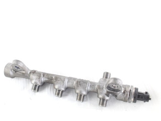 Топливная рампа 55215208 Lancia Delta