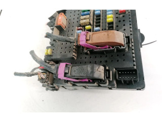 Блок предохранителей  30728512, 28017881   Volvo V70    