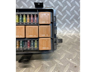 Ящик предохранителей (комплект) 4G43-14A073-AJ   Aston Martin DB9