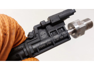 Vstřikovač 0261500533, 13647639994 BMW 7 F01 F02 F03 F04 pro benzínový motor 4.4