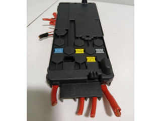 Блок предохранителей  2115452601   Mercedes-Benz ML W164    