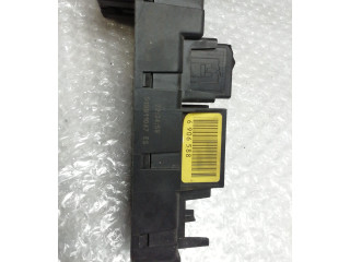 Pojistková skříňka 6906588 BMW 5 E39 2004