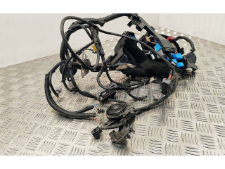   Pojistková skříňka 8262033130   Toyota RAV 4 (XA50) 2022