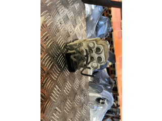 Блок АБС 8200963331   Renault  Trafic II (X83)  2002 - 2014 года