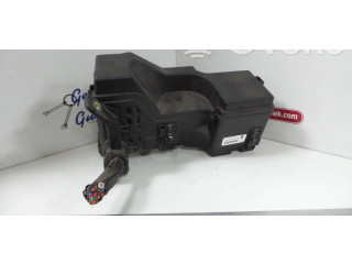 Pojistková skříňka 821110HP00A Peugeot 108 2015