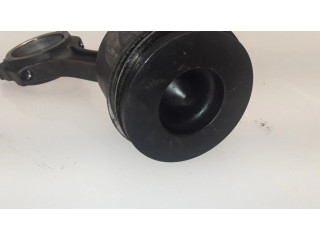 Píst 24879A   Ford Mondeo Mk III  pro naftový motor 2.0  