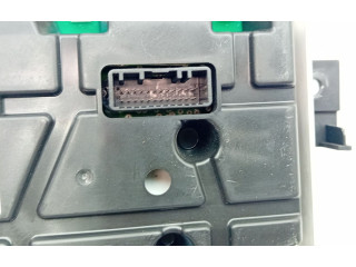 Панель приборов Renault Captur