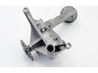 Масляный насос   6061810801  Mercedes-Benz Vito Viano W638 