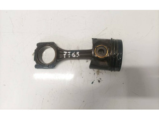  Поршень с шатуном    Volkswagen PASSAT B4  