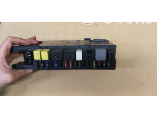 Pojistková skříňka 2035453701 Mercedes-Benz C W203 2005