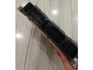 Řídící jednotka 237106319R Renault Captur 2016