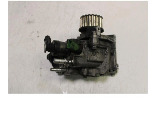 Топливный насос BOSCH Renault Clio IV K9K B6