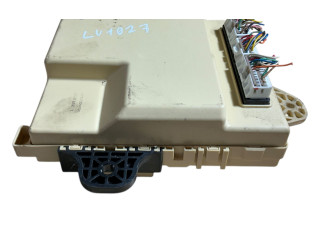 Блок предохранителей 954002P960, XM960B5V0031 KIA Sorento