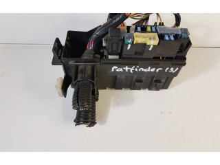 Блок предохранителей 63564138 Nissan Pathfinder R51