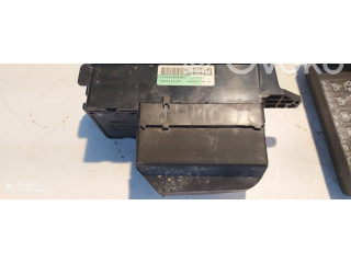 Блок предохранителей 690654802, 124935030207 Mini One - Cooper Coupe R56