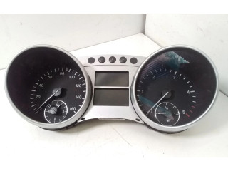 Панель приборов A2514402111   Mercedes-Benz ML W164       