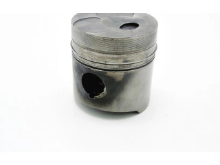Píst Mercedes-Benz 100 W631