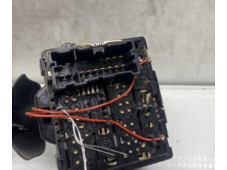 Ручка стеклоочистителей    Dacia Dokker