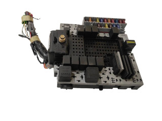 Блок предохранителей  9401802, 189527906   Volvo XC90    