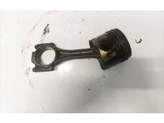 Píst Volkswagen PASSAT B5.5