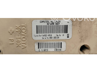 Блок предохранителей  89221-0F010   Toyota Corolla Verso E121    