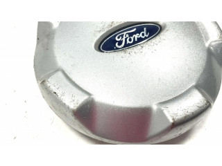 Заводская крышка (крышки) от центрального отверстия колеса