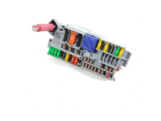 Блок предохранителей 6807487   BMW X3 G01    