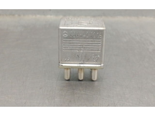 Pojistková skříňka 0015420219 Mercede-Benz S W126 1988