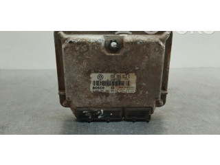 Řídící jednotka 038906013E, 0281001689 Volkswagen Caddy 1997