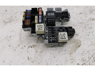   Pojistková skříňka 7L0937576B   Audi Q7 4L 2012