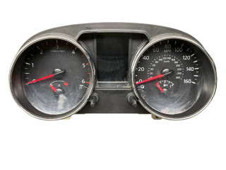 Přístrojová deska  Nissan Qashqai+2 2009   