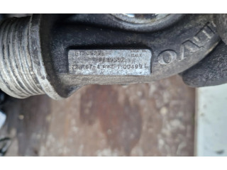 Турбина Нагнетатель Volvo S60  8689592         
