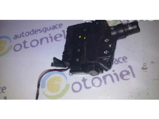 Ручка стеклоочистителей    Renault Scenic RX