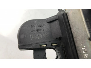 замок багажника 5G6827505    Audi A6 S6 C7 4G 2011-2018 года