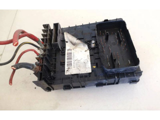 Блок предохранителей 1k0937125a Volkswagen Caddy