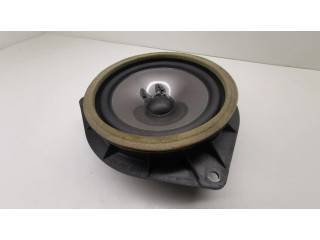 Громкоговоритель (громкоговорители) в передних дверях