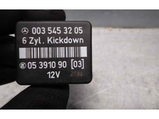 Pojistková skříňka 0035453205, 05391090 Mercedes-Benz C W202 1998