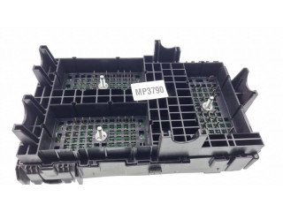 Pojistková skříňka 68233193AD, P68233193ADA Chrysler Pacifica 2018