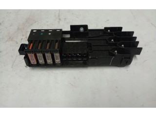 Блок предохранителей  2115452601, 320CDIV6   Mercedes-Benz ML W164    