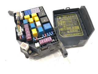 Блок предохранителей 912012C213 Hyundai Coupe