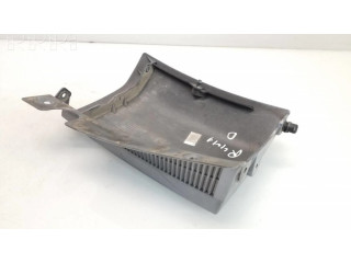 Отделка (ленточка) заднего фонаря