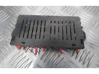 Блок предохранителей  9441776   Volvo XC90    