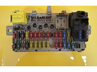 Блок предохранителей YQE102720 Rover 620