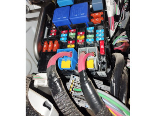 Pojistková skříňka 243800453R Renault Espace (RFC) 2017