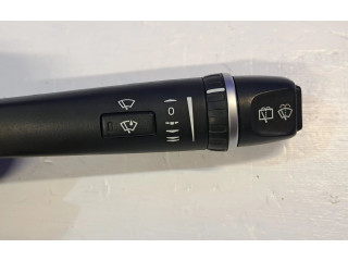 Ручка стеклоочистителей 30798530   Volvo V70