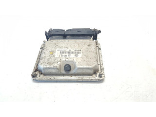 Блок управления двигателя 030906032E, 0261204911   Volkswagen Lupo