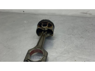 Píst 9468869, 8623418 BMW 5 G30 G31 pro benzínový motor 2.0